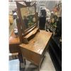 Image 2 : ANTIQUE OAK 2 DRAWER DRESSER WITH MIRROR
