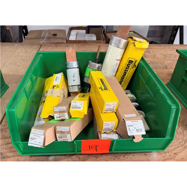 Multiple Cooper Bussmann NON-200 Fuses, Mersen CP4/0C1 Amp-Trap Fuses, Fusetron RK5 Fuse, etc