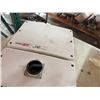 Image 8 : Qty 4 SolarEdge Single Phase Inverters w/ HD-Wave Technology New in Boxes