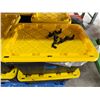 Image 2 : Bin Multiple Cable Clamps
