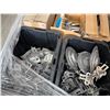 Image 5 : Multiple Cora Brackets, Facets, Unirac Conduit Mounts, Unirac L-Foot Mills, Unirac Fix-Tilt Legs, et