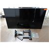 Image 1 : Samsung 50" Class TU700D 4K Crystal UHD HDR Smart TV (2020) & Wall Mount