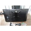 Image 4 : Samsung 50" Class TU700D 4K Crystal UHD HDR Smart TV (2020) & Wall Mount