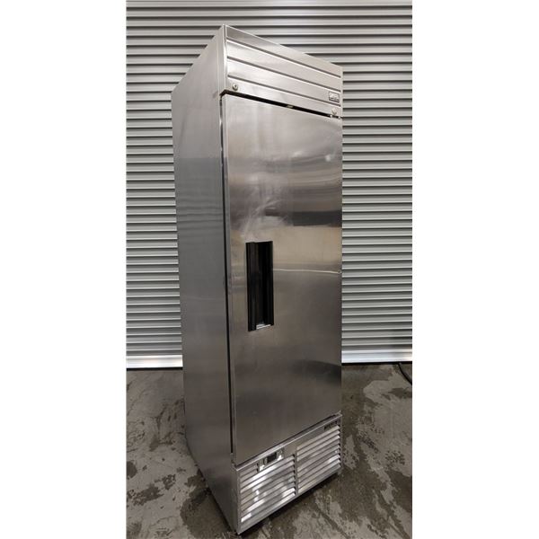 Habco SF18S 24" Single Door Stainless Freezer | 108/LBD