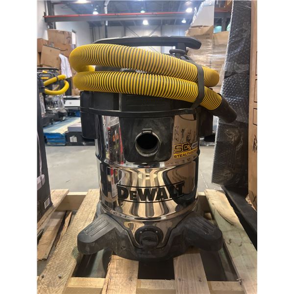 DeWalt DXV10S 10 Gallon 38 Liter Wet/Dry Vacuum Stealth Sonic