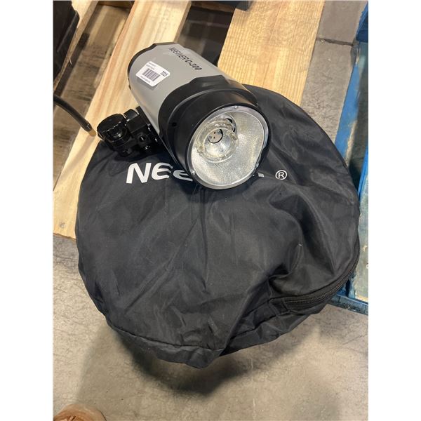 Neewer C-300 Photography Studio Strobe Light
