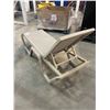 Image 2 : Vela Adjustable Lounge Chair with Metal Frame