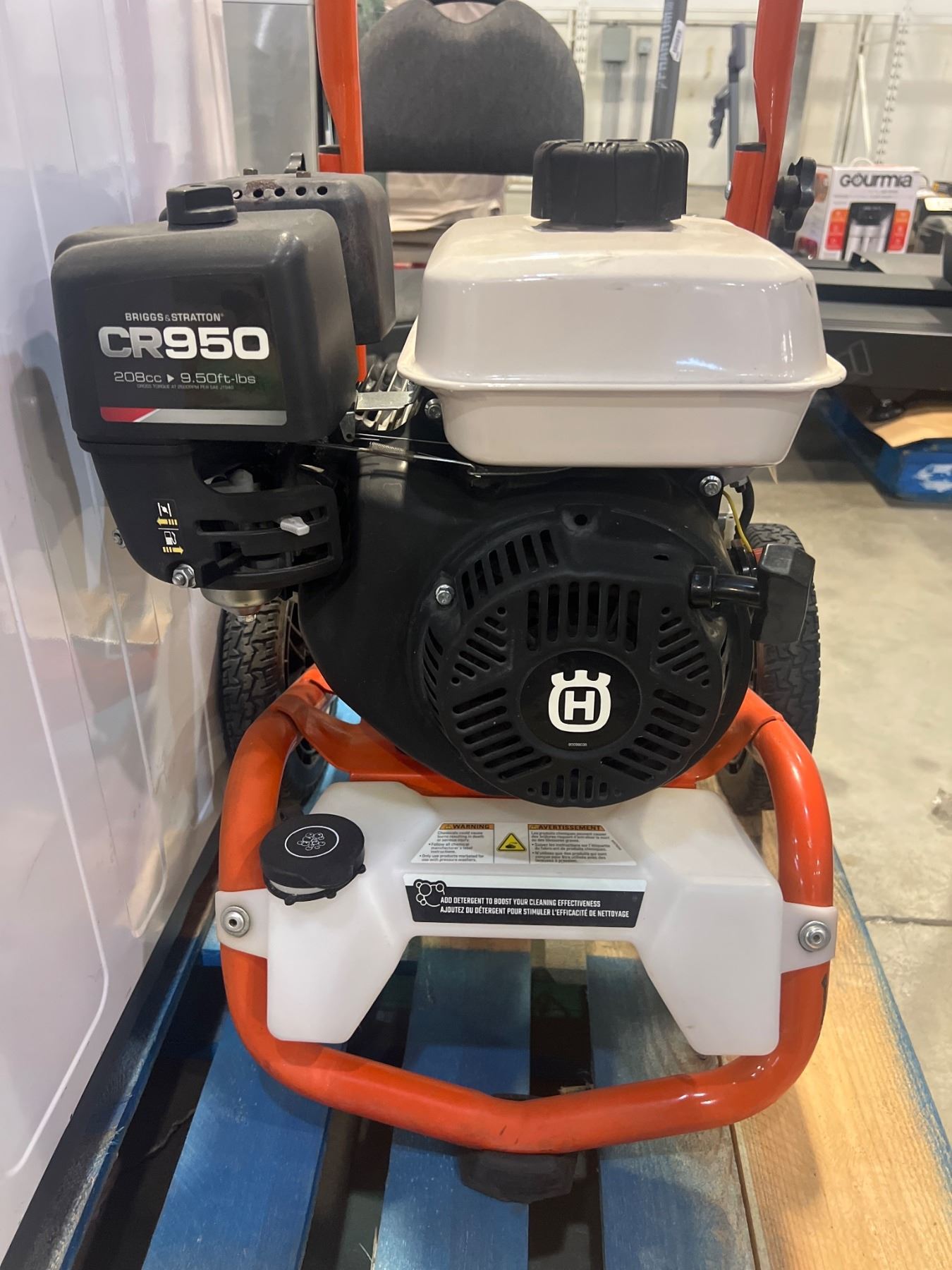 Husqvarna PW3200 Pressure Washer, 3200 PSI 2.5 GPM, Model 020398
