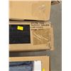 Image 7 : PALLET LOT – Shades, Face Shields, Curtains, and Bedding