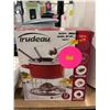 Image 1 : Trudeau 3-in-1 Fondue Set with Double Boiler Insert
