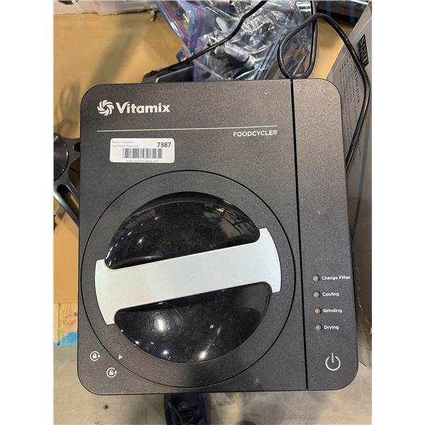 Vitamix FC-50 FoodCycler with Compact Design and Odor Control