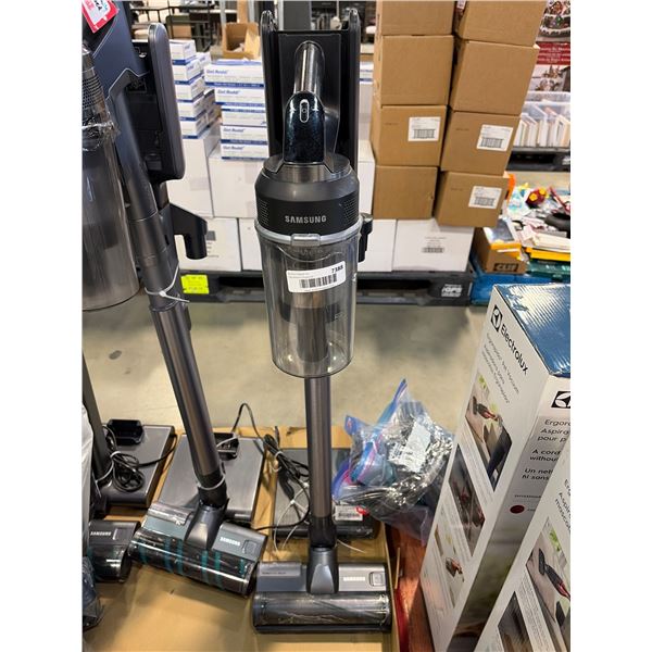 Samsung Stick Vacuum Cleaner, Model VS20T7532T7/AA with Accessories