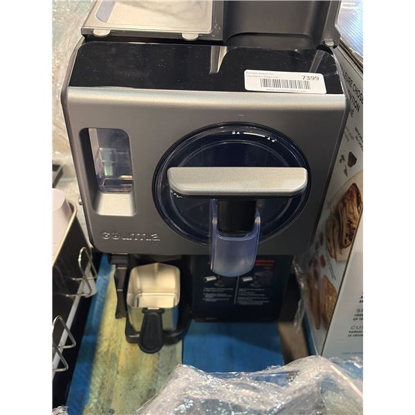 Gourmia Soft Serve machine