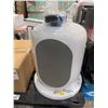 Image 2 : PALLET LOT – Kitchenware and Tableware Lot Including Dishware and Containers