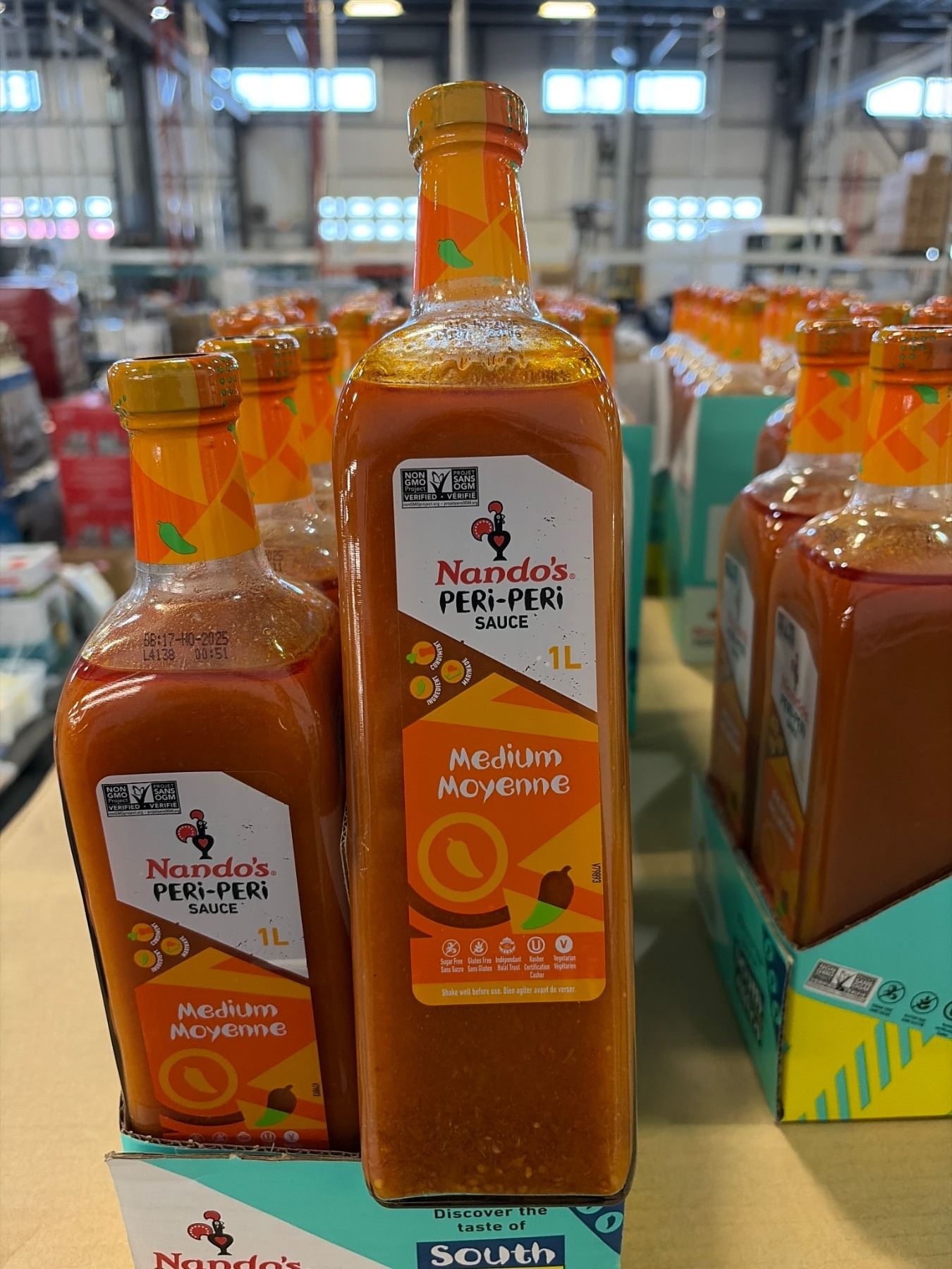 Nando’s Peri-Peri Medium Sauce, 1L Bottles, Set of 6