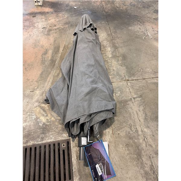 Sunvilla 10ft Market Umbrella With LED Lights, Model 2013504