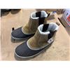 Image 2 : Eddie Bauer Duck Boots with Faux Fur Lining, Size 8 US