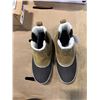 Image 3 : Eddie Bauer Duck Boots with Faux Fur Lining, Size 8 US