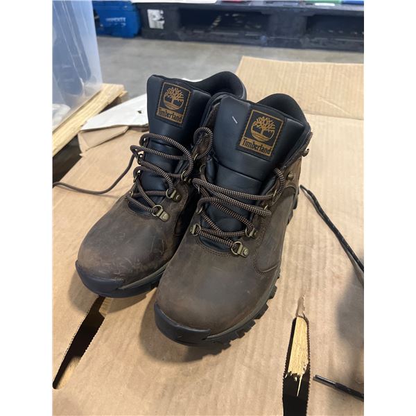 Timberland Men’s Boots, Style TB0A1VPM, Size 10 US