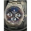 Image 4 : Maserati Watch With 100-Meter Water Resistance and Rotating Display Case