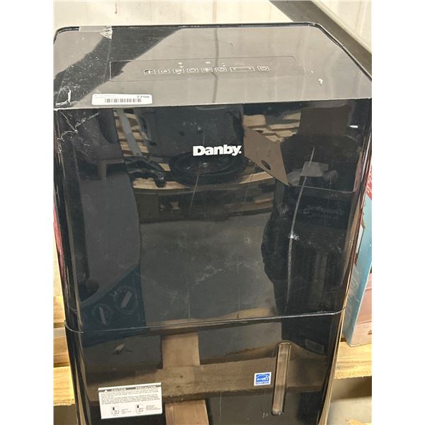 Danby DDR050BJPWDB Dehumidifier with 50-Pint Capacity