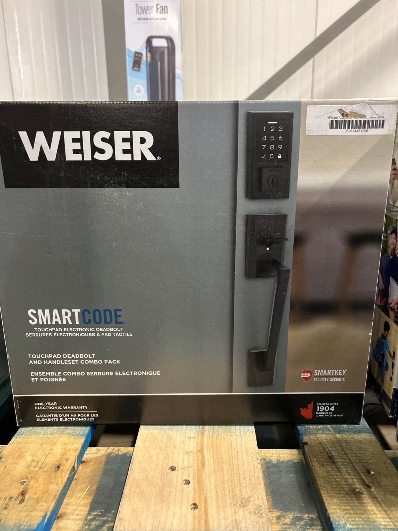 Weiser SmartCode Touchpad Deadbolt and Handleset Combo with SmartKey ...