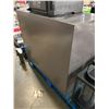 Image 5 : Artopex Plus Metal Two-Drawer Filing Cabinet with Adjustable Rails