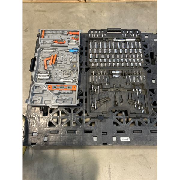 Comprehensive Mechanics Tool Set with Sockets and Wrenches