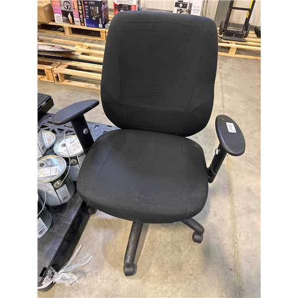 Black Ergonomic Office Chair with Adjustable Design