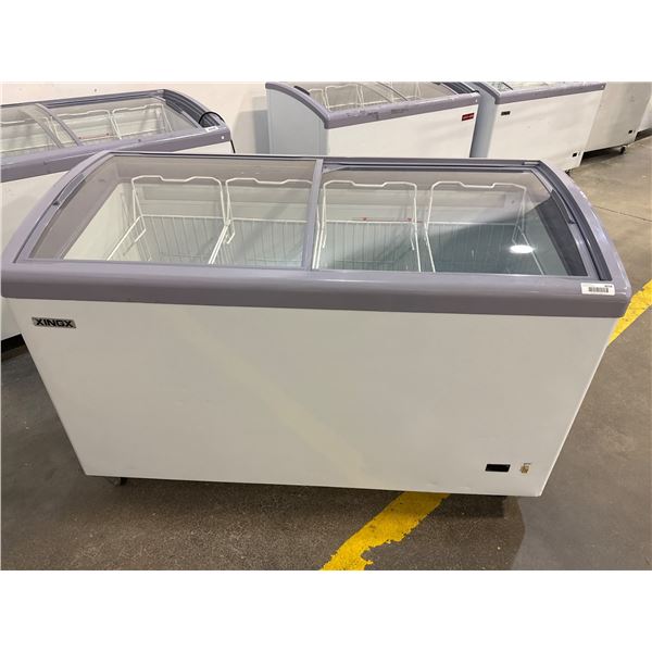 SD/SC366SY Freezer Showcase with Sliding Glass Doors and 650L Capacity