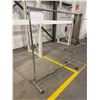 Image 2 : Adjustable Chrome Garment Rack With T-Base Design