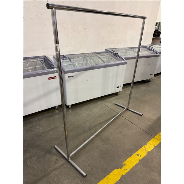 Adjustable Chrome Garment Rack With T-Base Design