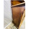 Image 10 : Wooden Washstand