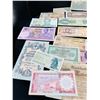 Image 3 : International Currency Notes