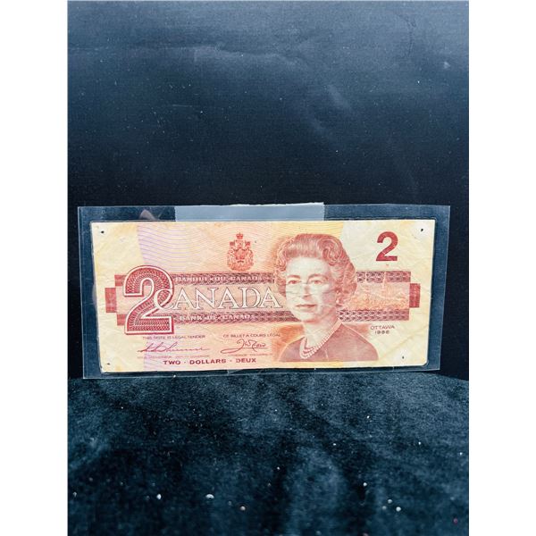 1986 Two Dollar Canadian Bank Note