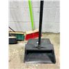 Image 2 : Shop Brooms