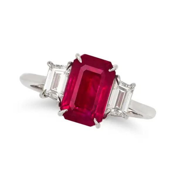 Gold & Pigeon Blood Red Ruby & Diamonds Ring