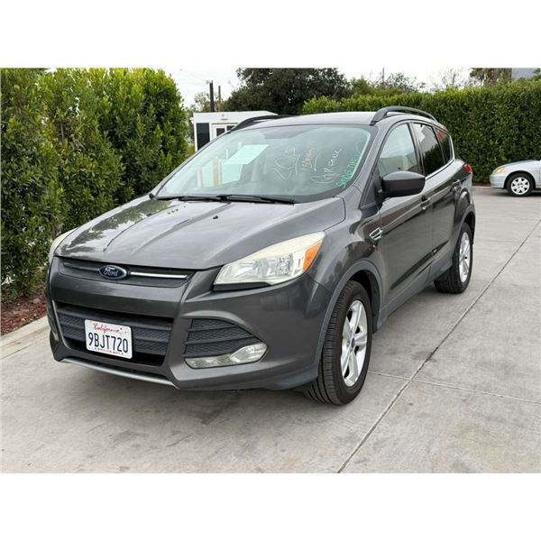 FORD  ESCAPE 2015 O/S-T SMOG-2 DAYS