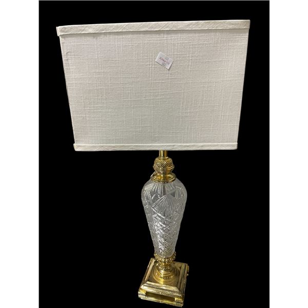 Elegant Cut-Style Acrylic Table Lamp