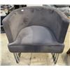 Image 2 : Art Deco Style Grey Velvet Accent Chair