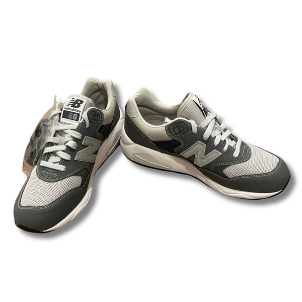 New Balance 580 Grey White Navy -RV: $160 CAD (Size US 7) - New without box