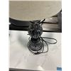 Image 3 : Black and Gray Marble-Style Table Lamp