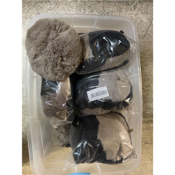 Bin - Foldable fuzzy ear muffs