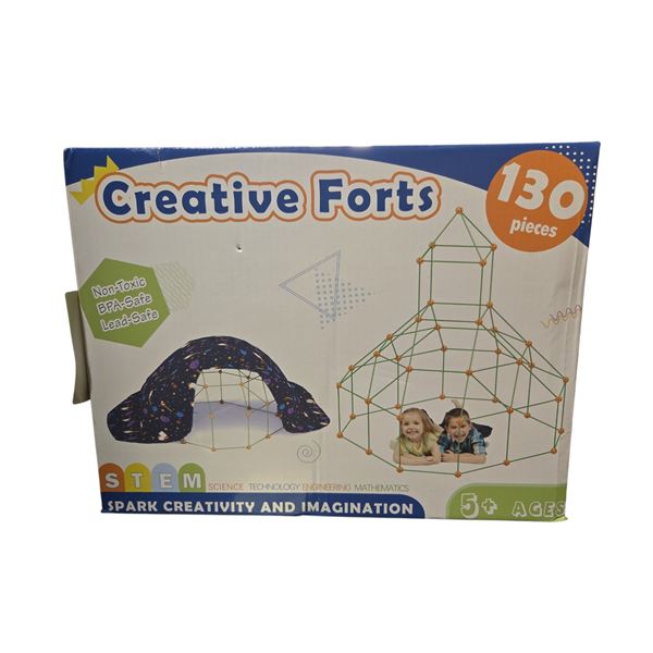 BNIB 130 Pc Creative Forts Kit