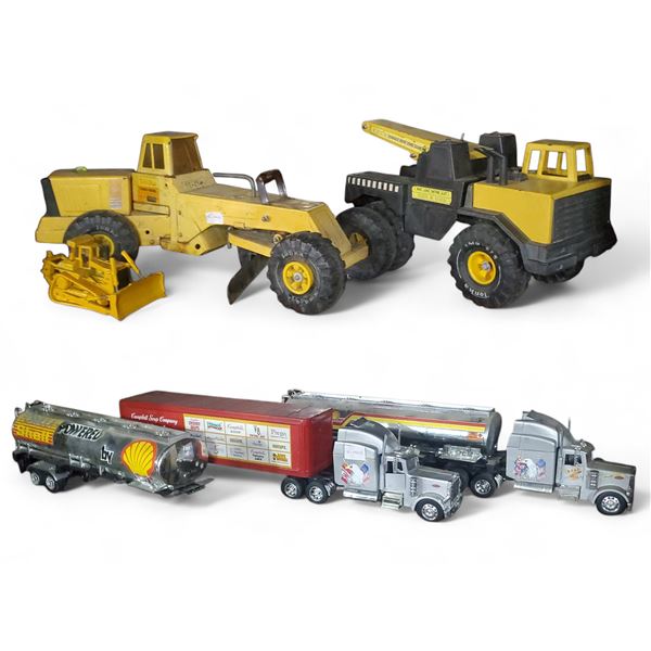 6 Vintage Toy Construction & & Trailer Trucks