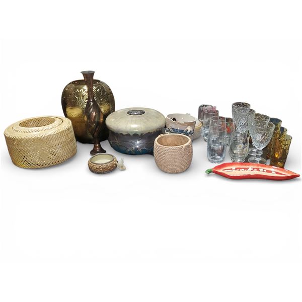 Group of Assorted Asian Decor Items - Vases and Glassware