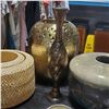 Image 5 : Group of Assorted Asian Decor Items - Vases and Glassware