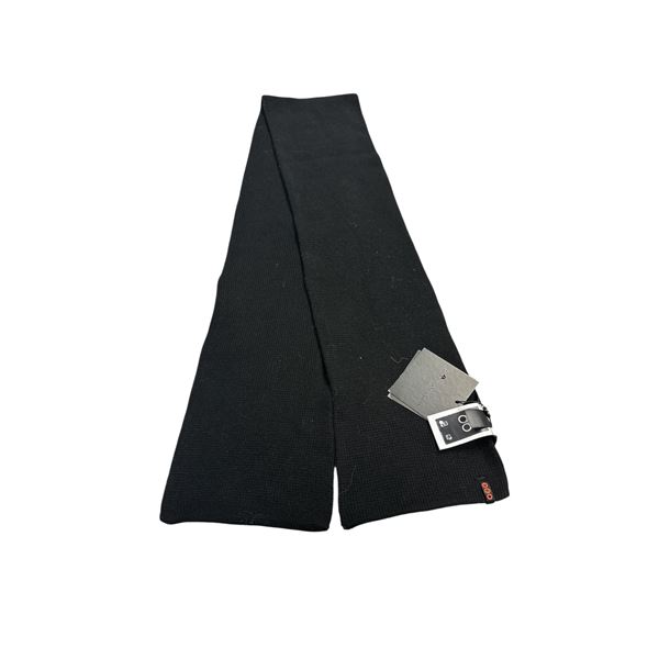 New w/ Tags Moose Knuckle Trail River Black Scarf  Retail: $178