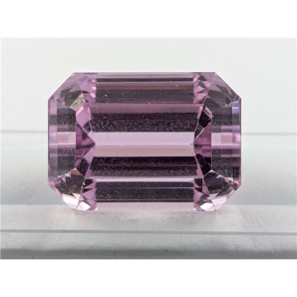 42.52 ct Certified Pink Kunzite gemstone ($23,386 Appraisal)