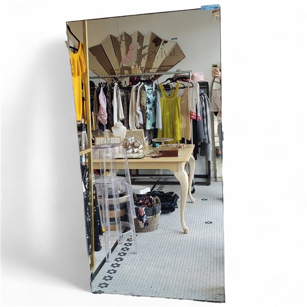 Full-Length Mirror - approx. 3ft x 6ft